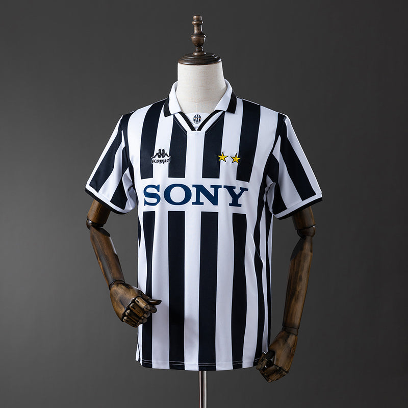 JUV Jersey 1995-97 Home Retro Football Kit
