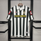 Retro JUV Home Kit 2001/02 Football Jersey