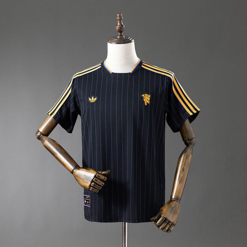 Man United Jersey 25/26 Black Special Football Kit