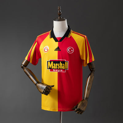 Galatasaray Trikot 1998-99 Heim Retro Fußball-Kit