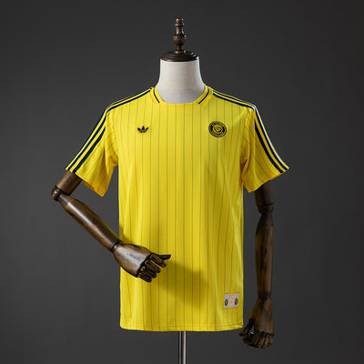 Al-Nassr Terrassen-Ikonen T-Shirt Gelb 2026 Fußballtrikot