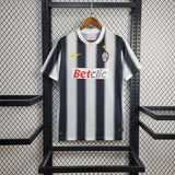 Retro Juventus Home Kit 11/12 Football Jersey